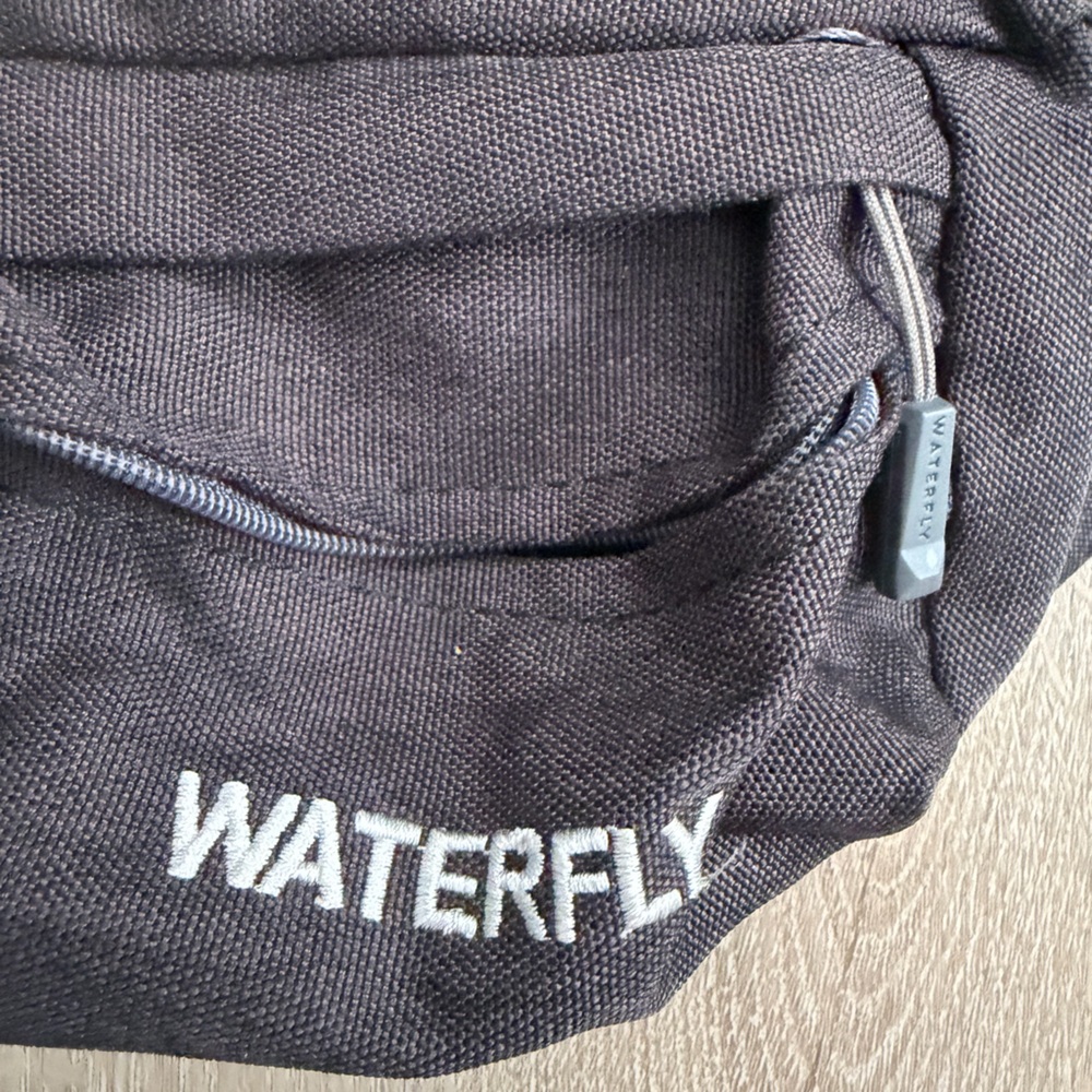 Waterfly Black Belt Bag for Men - Picture 4 of 6